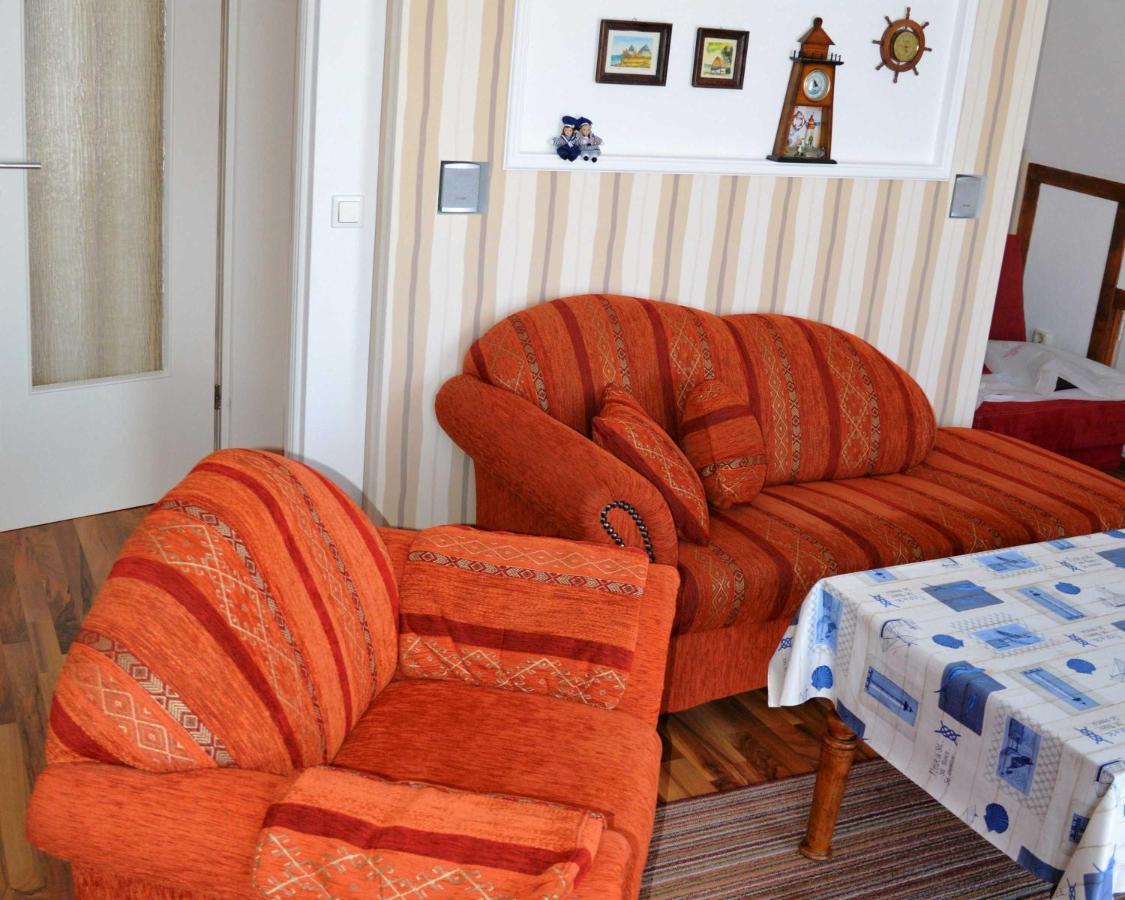 Ferienunterkuenfte Buggenthin Apartamento Zinnowitz Exterior foto